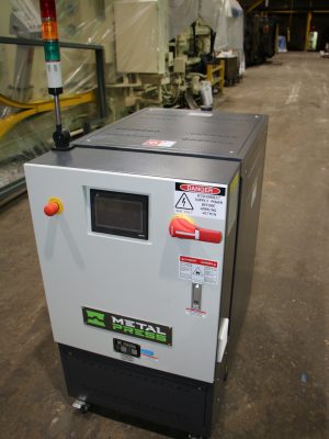 THC-D-24-Hot-Oil-Temperature-Control-Unit-at-Magna-07-300x400