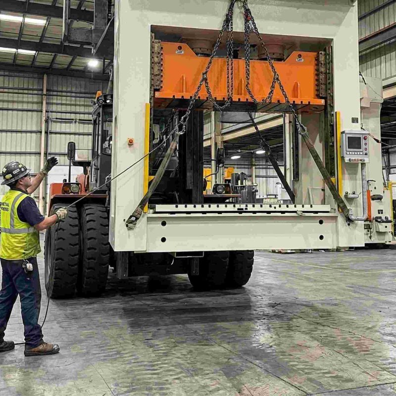 PRENSA HIDRÁULICA CON MOTOR SERVO DE COLUMNA RECTA