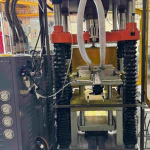 Prensa-de-compactación-de-polvo-MPC-SV-ensamblaje-04-800x800