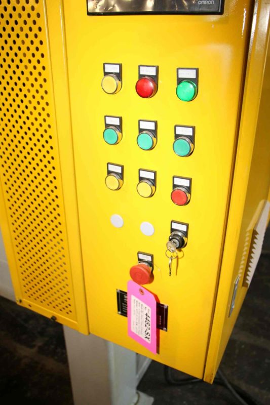 MetalPress - prensa de recorte - 4 Post Hydraulic Prensa - montaje 04